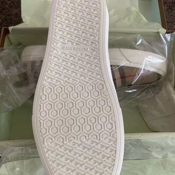 Burberry slide on sneakers - Picture 4 of 5